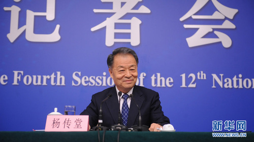图为交通运输部部长杨传堂。