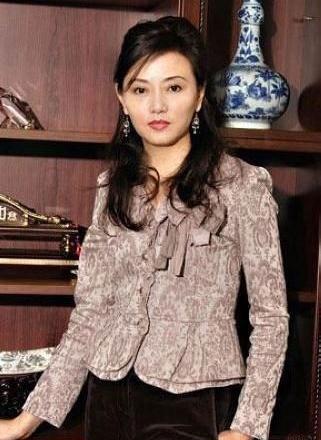 台媒盘点大陆白富美女富豪：身价上亿还单身(图)