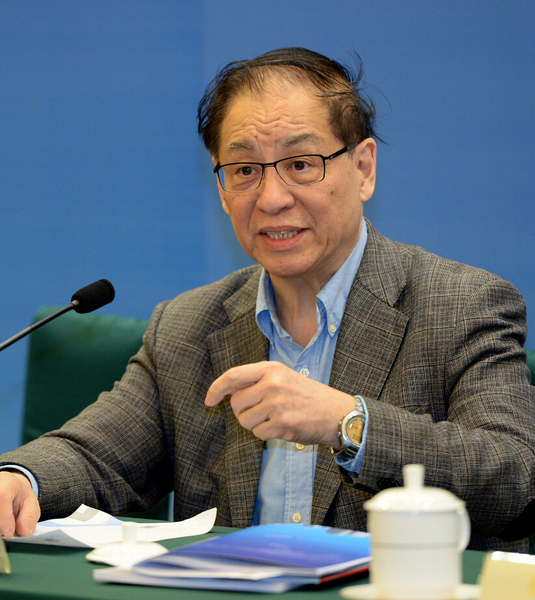 刘明康