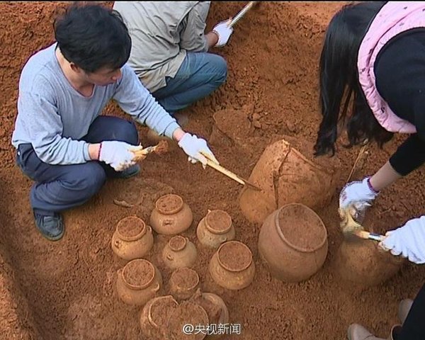 广西贺州发现2000年前东汉古墓