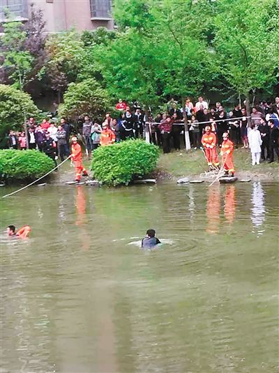 搜救现场