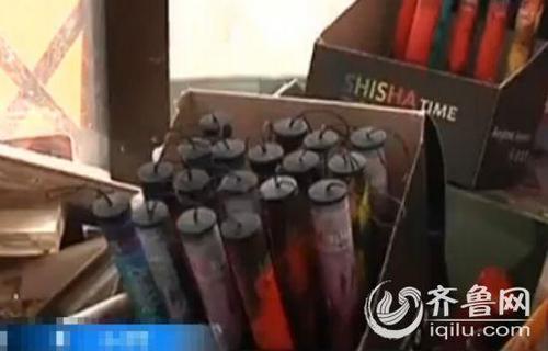 青岛小学生流行抽“电子烟”校门口多处小卖部售卖
