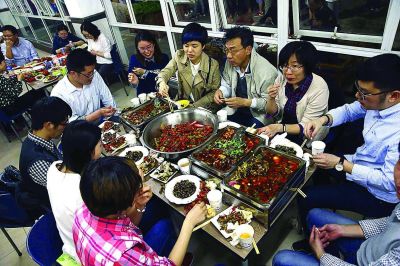 同济大学成为沪上首个开设夜排挡的高校。