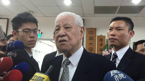 李登辉声称没有“九二共识” 蔡英文不需要承认