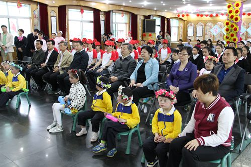 图为省委常委、宣传部长梁伟年出席湖北省第二十六次全国助残日系列活动启动仪式