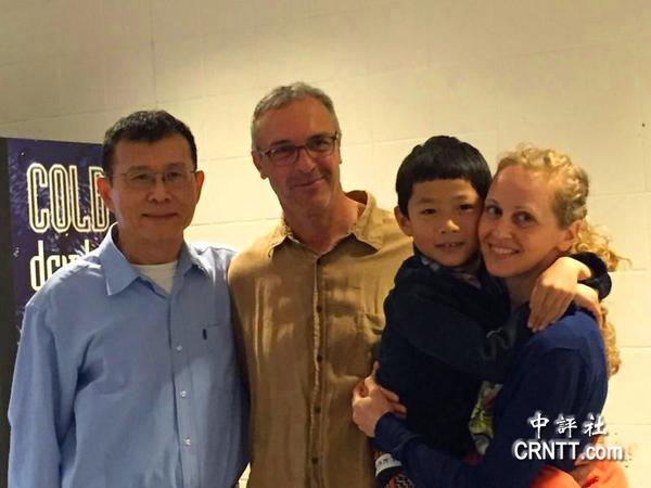 高放与小俊烨及其养父母 余东晖摄