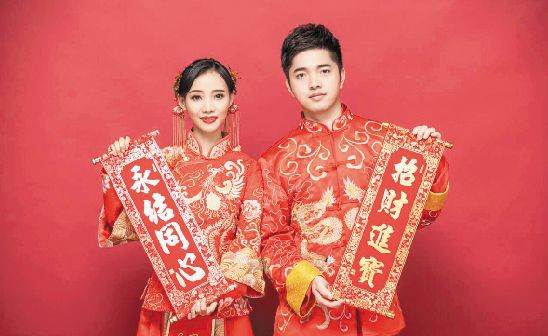 一天时间，“八抬大轿”引发近10万点击