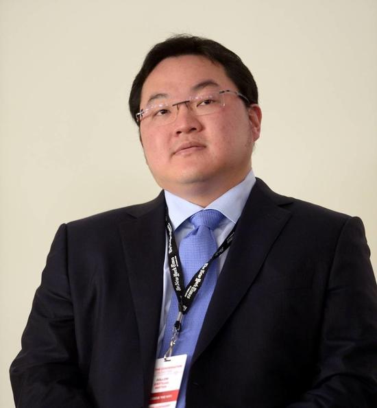 刘特佐（Jho Low），晋玮金融有限公司CEO，晋玮慈善基金会有限公司联合董事，于2014年5月29日在加州大学旧金山分校（UCSF）上台演讲。图片：Michael Loccisano/Getty Images for New York Times