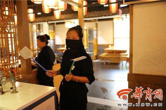 火锅中吃出苍蝇