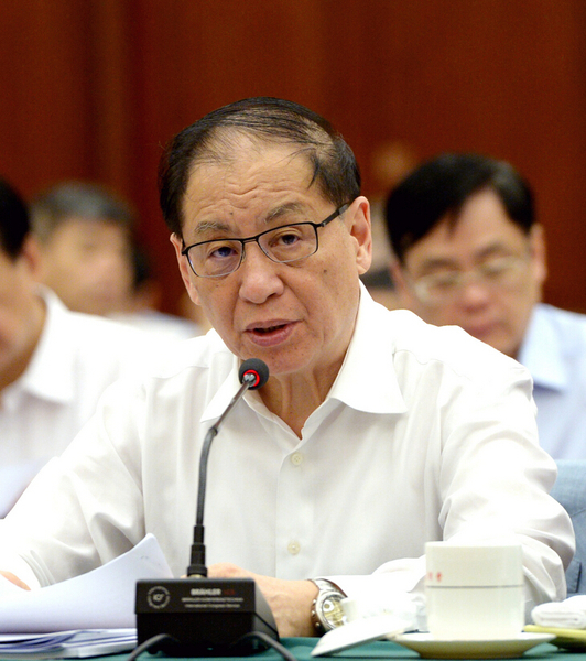 刘明康 齐波摄