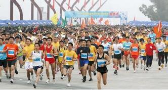 喜欢跑步锻炼？ 马拉松不是人人都能跑！