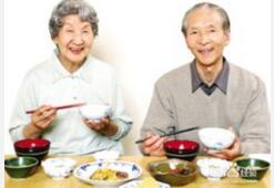 老年人饮食 应该注意这10个要点！