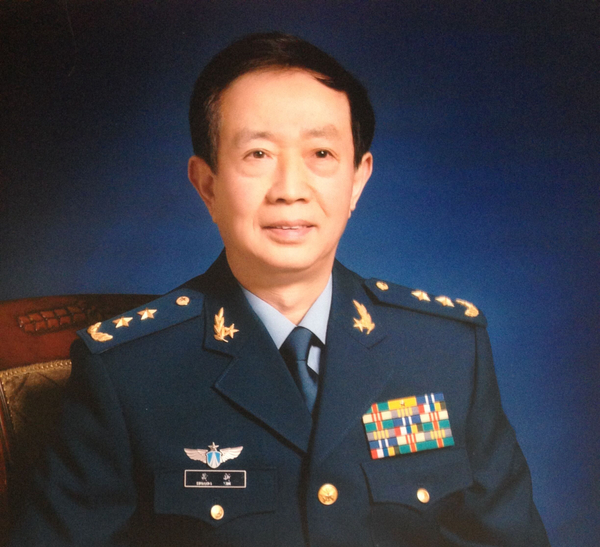 黄新