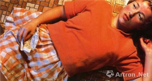 Cindy Sherman 《Untitled #96》 （1981）， 2011年5月纽约佳士得拍卖会拍得389.05万美元。