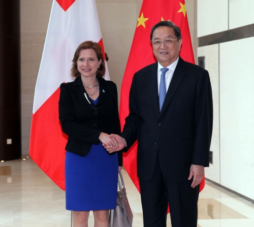 7月8日，中共中央政治局常委、全国政协主席俞正声在贵阳会见来华出席生态文明贵阳国际论坛2016年年会的瑞士联邦议会国民院议长马克瓦尔德。