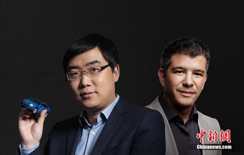 左：滴滴出行创始人兼CEO程维。右：Uber创始人Travis Kalanick。
