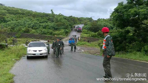 据报道，4名死亡官兵是中尉车长吴德伟、安全军官上士陈世坤、射手下士陈秉逸、装填手张志伟。逃出来的司机是上等兵杨炎霖。