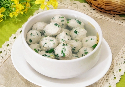 氽鱼丸