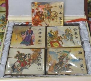 这 是80版的兴唐传小人书，因为存世很少，品相又好，现在大概要卖上万元。