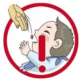 父亲一屁股“坐死”了亲生幼子！只因一个逗孩子玩的动作！