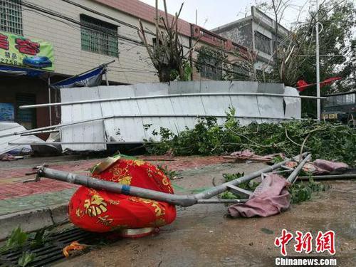 台风“莎莉嘉”裹挟强降雨影响琼粤桂（图）