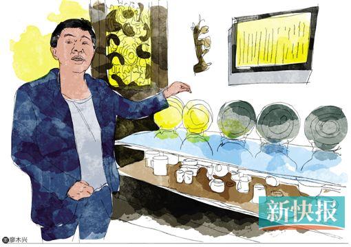 　　阿伦收集了大量欧洲瓷器,造型不一,花色各异,而且功用也不尽相同。就数量和质量而言,要举办一个“欧洲瓷器展”绰绰有余