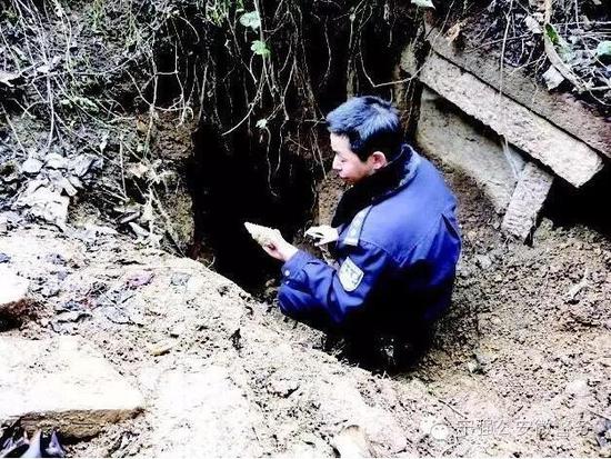 汉中农民因妻子患病转行盗墓 伙同他人倒卖国家文物128件