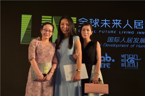 联合主办方城视窗.中国CEO邱玉苓女士、ELAB创始人蔡雪梅女士、活动执行万博传媒总裁叶姿风女士