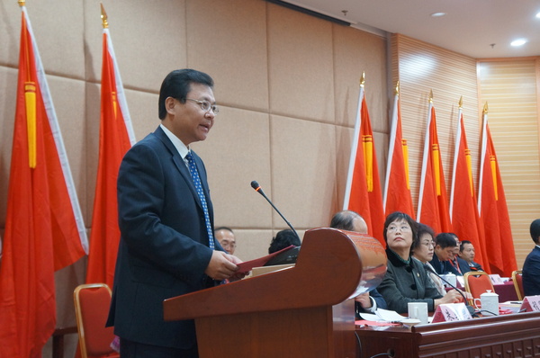 厦门市委常委、厦门市政法委书记李伟华致辞。（记者 照宁摄）3