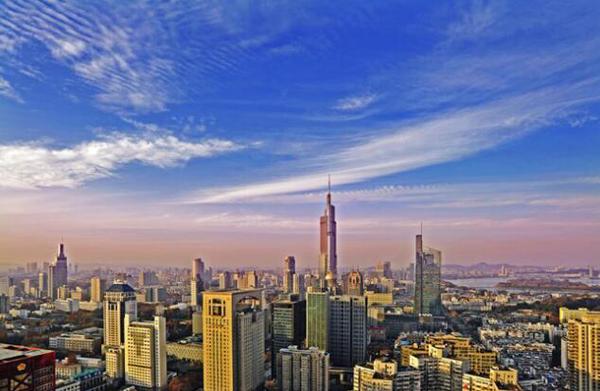 姚余栋：中国现在有北京、上海、广州、深圳四个一线城市还太少，至少要有八个一线城市。