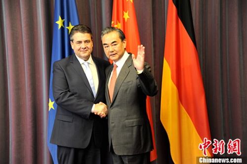 当地时间2月16日，赴德出席二十国集团非正式外长会的中国外交部长王毅在波恩与德国副总理兼外长加布里尔举行会谈。 <a target='_blank' href='http://www.chinanews.com/'>中新社</a>记者 彭大伟 摄