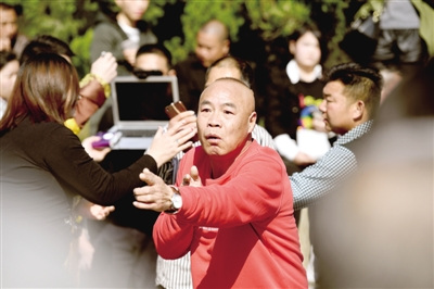 点击进入下一页