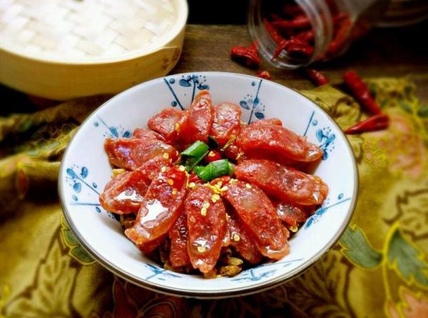 8种东西吃多了胃癌可能找上门！你家餐桌上就有