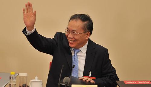 3月2日，全国政协十二届五次会议新闻发布会在北京人民大会堂举行。图为大会新闻发言人王国庆。