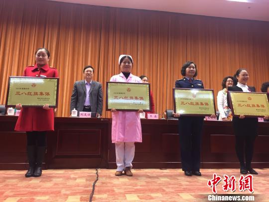广西柳州女医师赴非洲援助两年救治五千余人