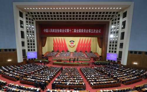 新华社照片，北京，2017年3月3日
    全国政协十二届五次会议开幕
    3月3日，中国人民政治协商会议第十二届全国委员会第五次会议在北京人民大会堂开幕。
    新华社记者 刘卫兵 摄
