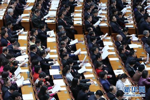 3月3日，中国人民政治协商会议第十二届全国委员会第五次会议在北京人民大会堂开幕。新华社记者 刘卫兵 摄2