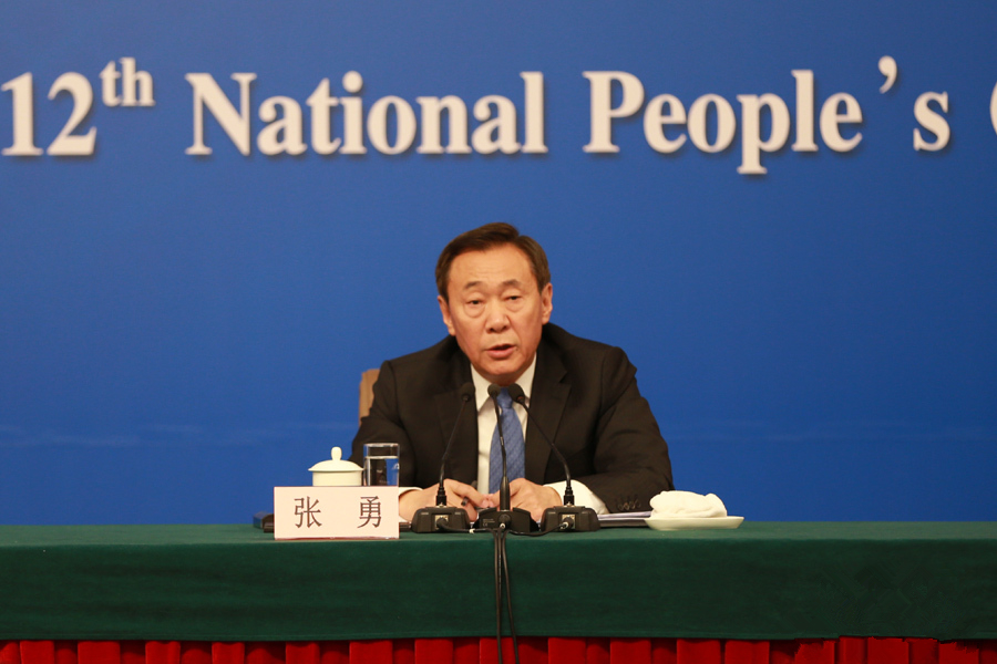 张勇在发布会上回答记者提问
