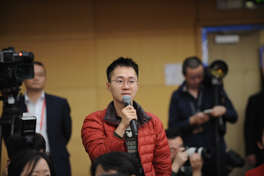 中国报道记者提问“金融支持农业供给侧结构性改革”