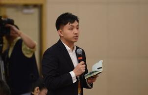 贵州广播电视台记者提问“贵州的脱贫攻坚工作”