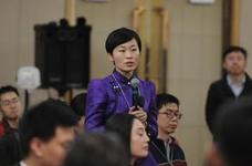 内蒙古广播电视台记者提问“少数民族地区扶贫工作安排”