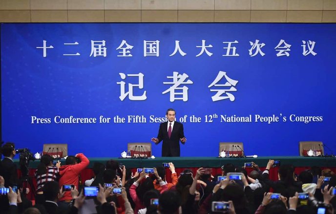 十二届全国人大五次会议外交部负责人就“中国的外交政策和对外关系”答记者问