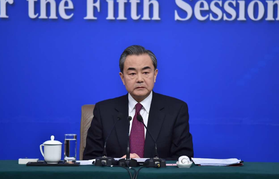 外交部部长王毅回答记者提问