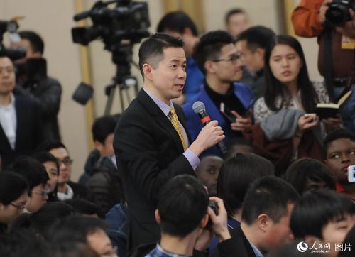 CNN记者提问