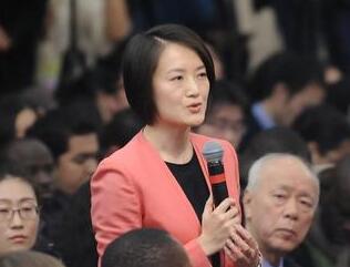 凤凰卫视记者提问“南海问题”