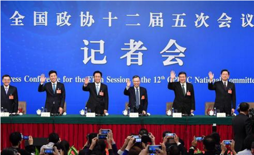 胡晓义：老龄化加剧 养老基金地区分布不平衡