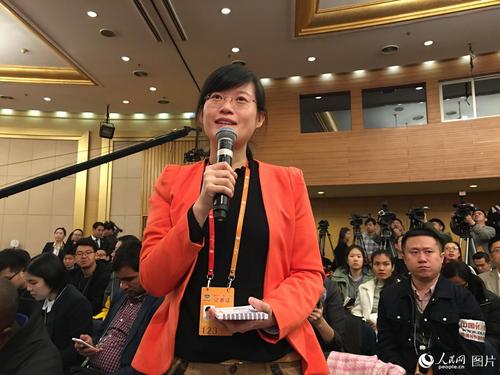 人民日报社记者提问
