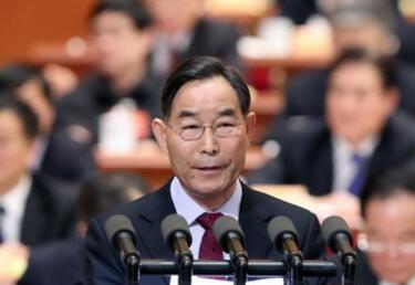 朱保成：深入推进农村土地实行“三权分置”