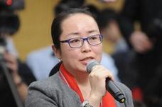 法制日报记者提问国企“瘦身健体”是否会导致“下岗潮”