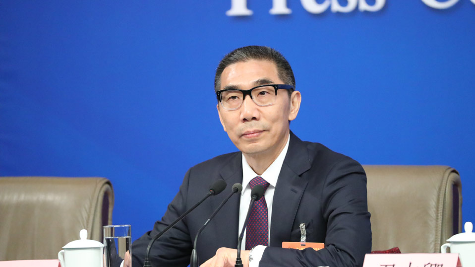 全国人大常委会预算工作委员会副主任刘修文